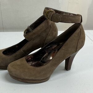 Söfft Brown Suede Mary Jane Platform Heels Size 9.5 Comfort Ankle Strap Pumps